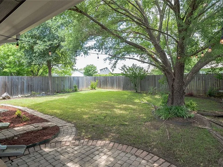 403 Rosedale Blvd — Photo 29