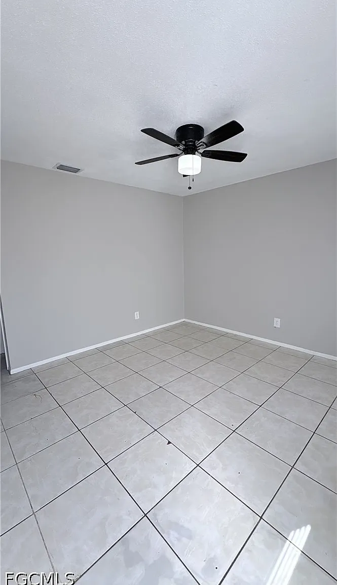2 bed, 1.0 bath, 714 sqft, $1,100 — Photo 4