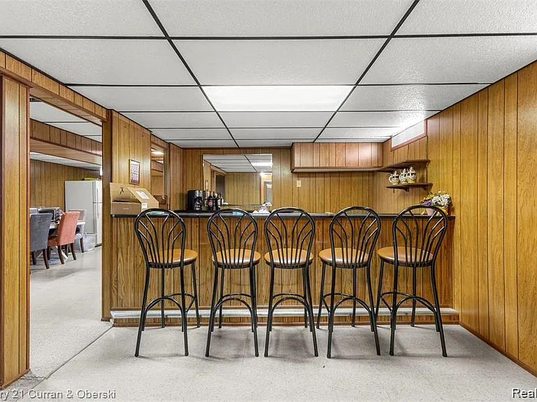 3927 Monroe St — Photo 18