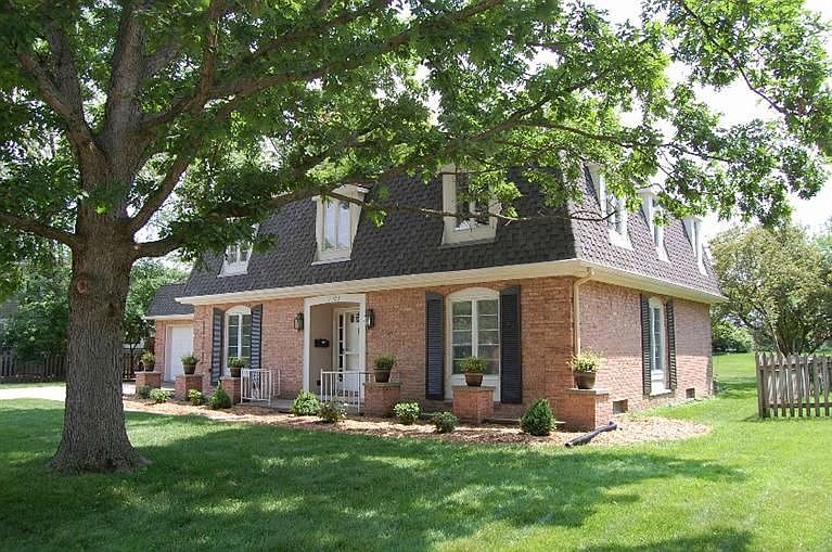 1st image of 2173 Delaware Dr