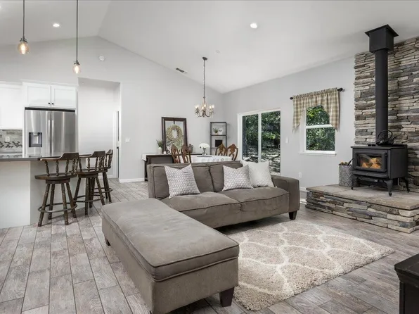 5315 Wildberry Dr, Grizzly Flats, CA 95636