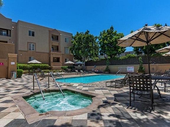 2nd image of 3520 Lebon Dr Unit 5316