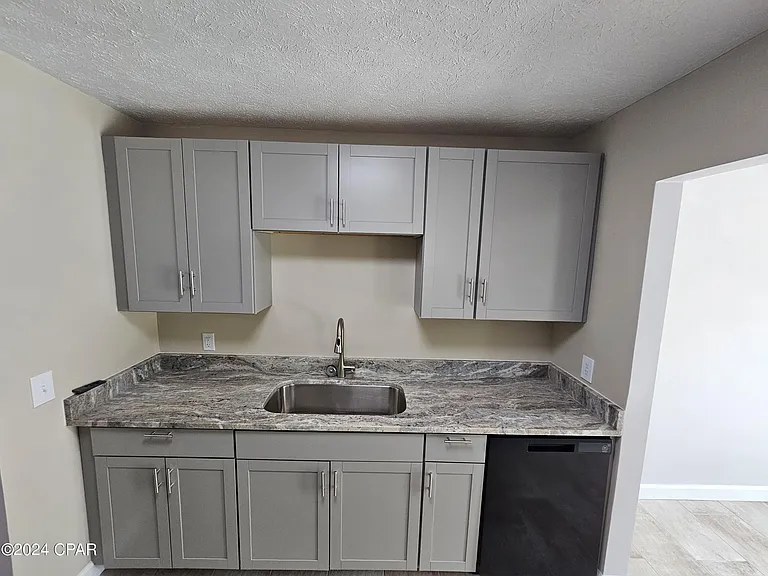 3704 George Ln — Photo 9