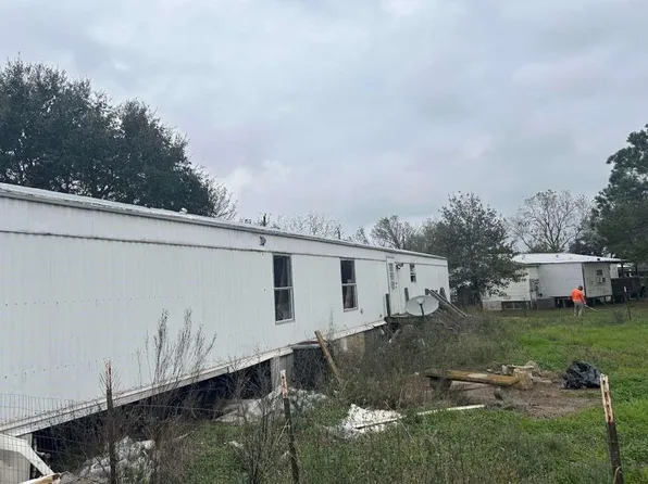 6430 Brockstein Rd, Sealy, TX 77474