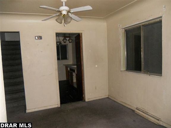 4th image of 17522 Mackay Ave