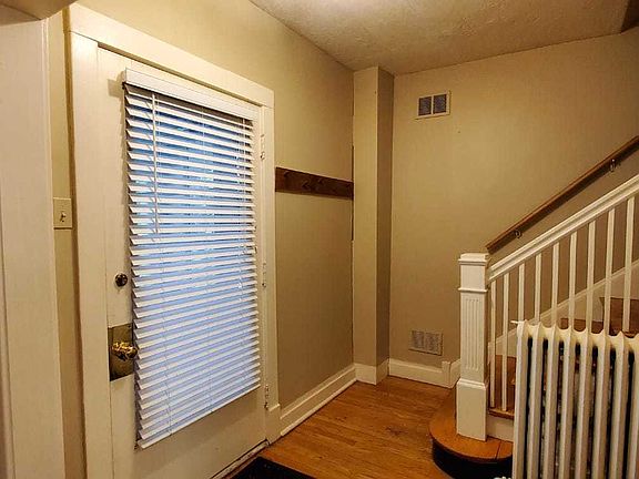 2nd image of 2118 Noyes St Floor 1