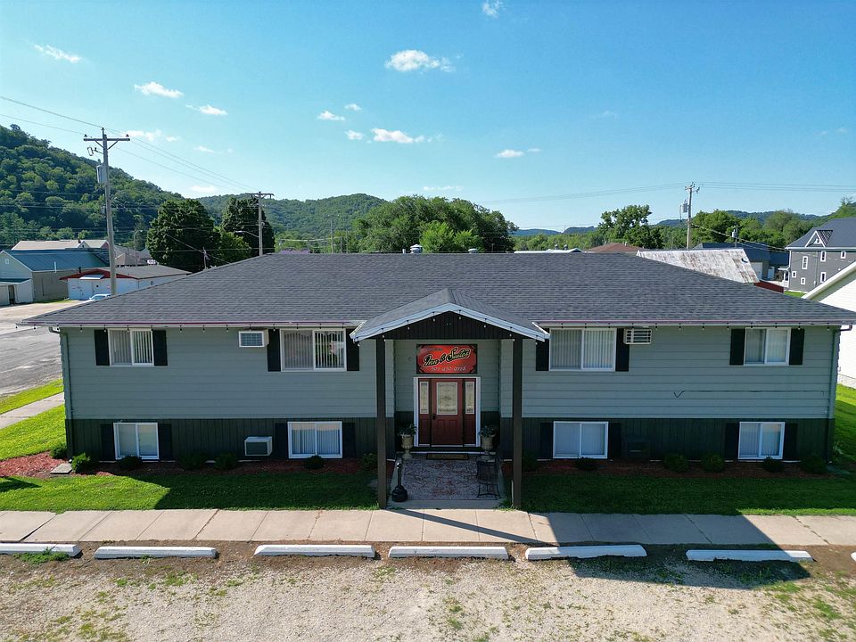 205 1st St NE, New Albin, IA 52160 Zillow