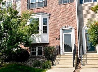 1760 Riverside Dr, Shakopee, MN 55379