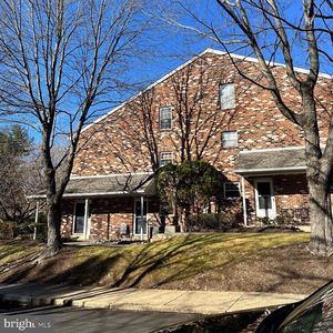 1815 Valley Glen Rd #140, Elkins Park, PA, 19027