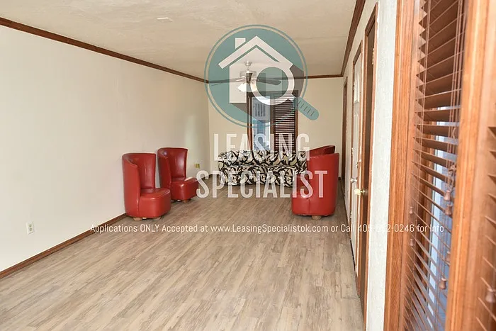 611 S Ponca Ave — Photo 10