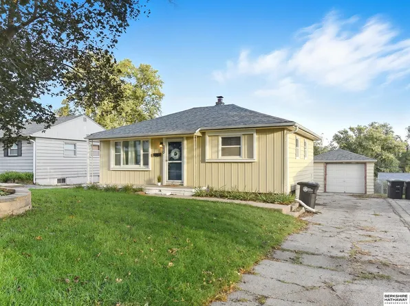 5618 Frederick St, Omaha, NE 68106