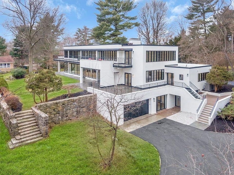 1st image of 39 Penny Lane