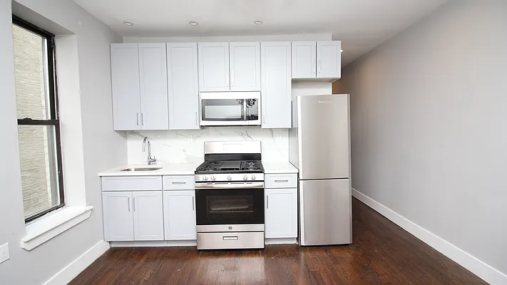 Rented by Nooklyn NYC LLC | media 1