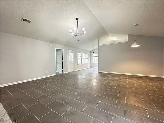 2nd image of 510 Heathgate Dr