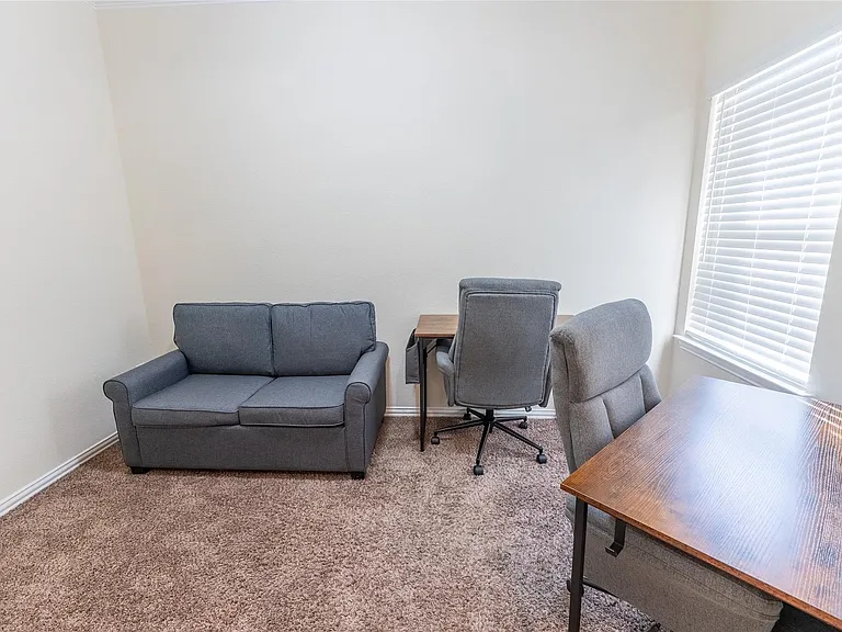 11413 Hackmatack Way — Photo 32