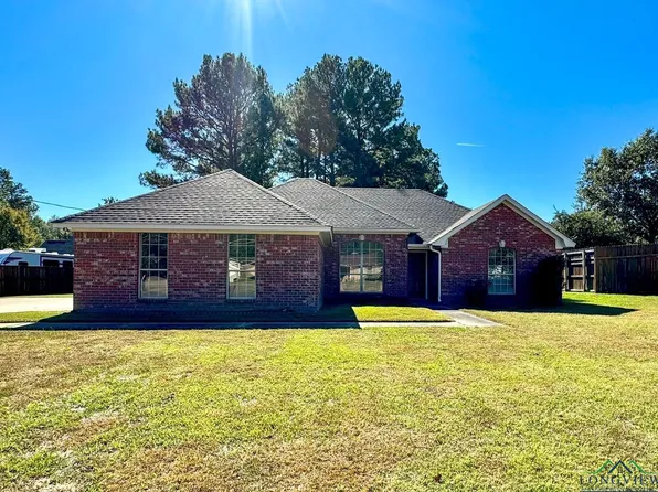 1220 San Salvador Dr, Longview, TX 75602