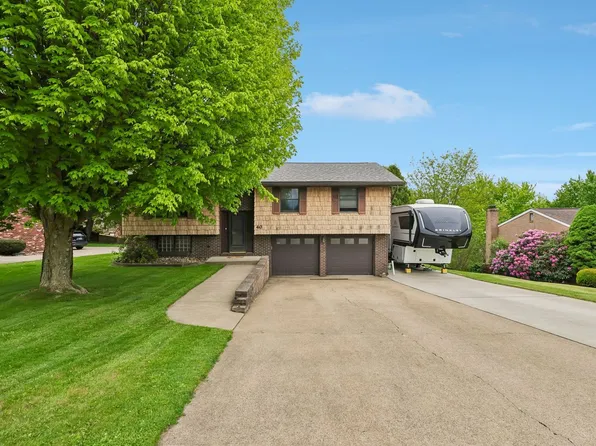 40 Meadowcrest Dr, Cecil, PA 15321