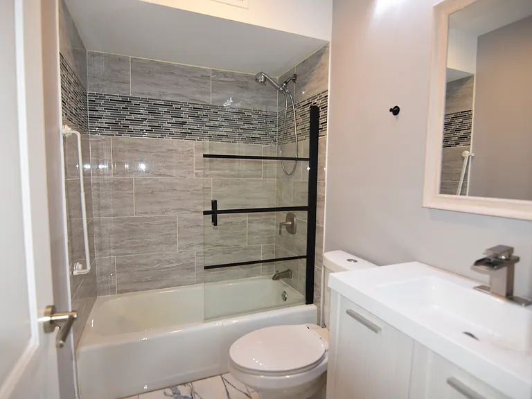 1285 Bamburg Ct #D — Photo 22