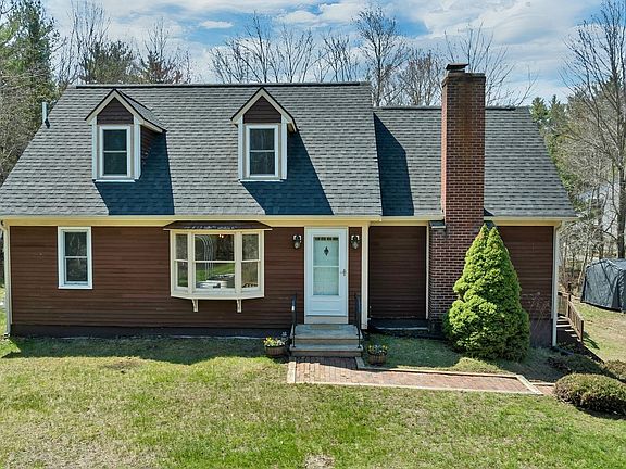 2nd image of 165 Old Bay Road