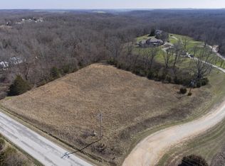 71 Castlegate Dr, Seymour, MO 65746