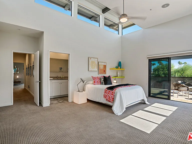 737 E Arenas Rd — Photo 13