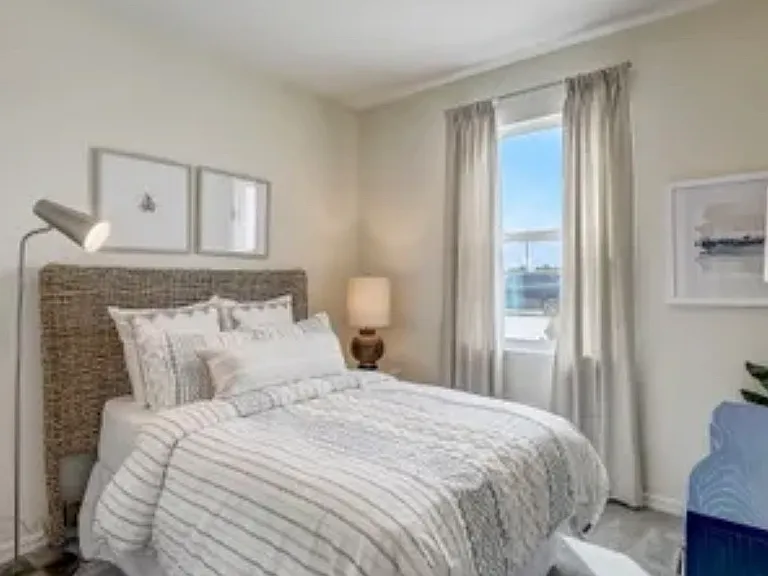 721 Crown Rose Dr — Photo 13
