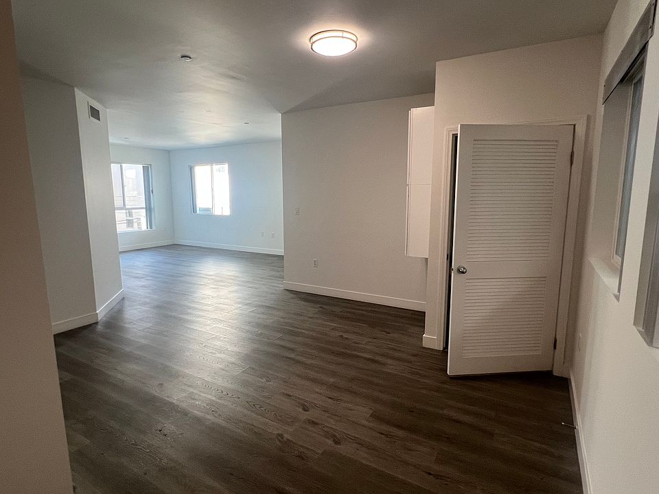 1st image of 1745 N Western Ave #201