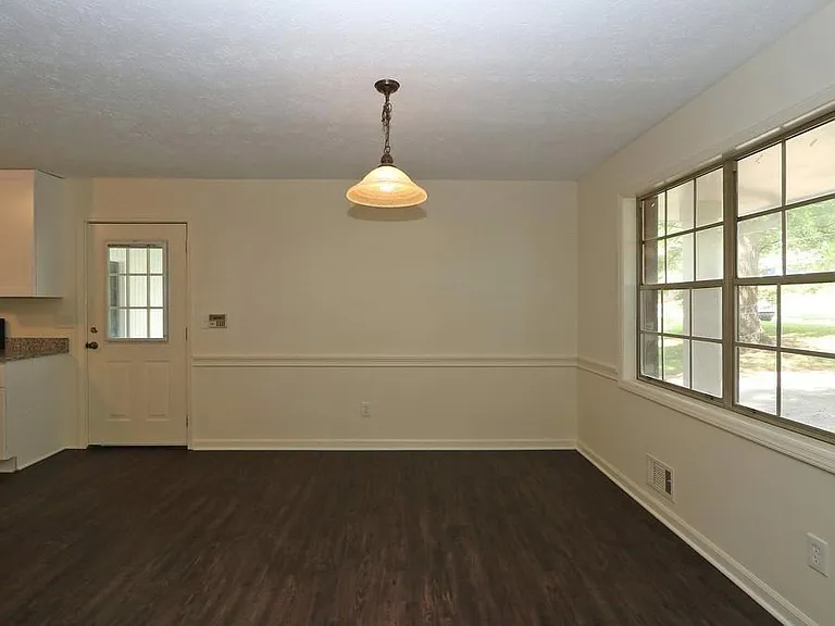 4215 Fawn Ln SE — Photo 10