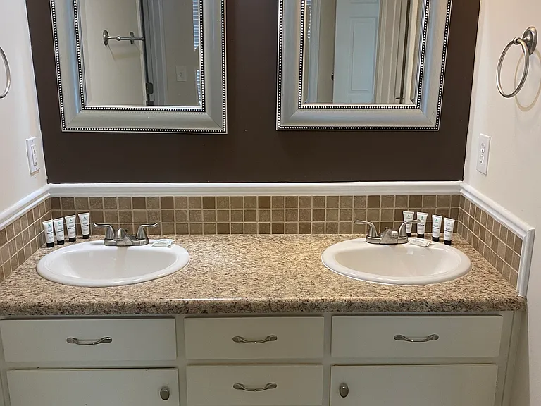 155 Anderson Hwy #411 — Photo 3
