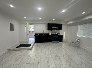 15122 Burbank Blvd #1/2, Van Nuys, CA 91411