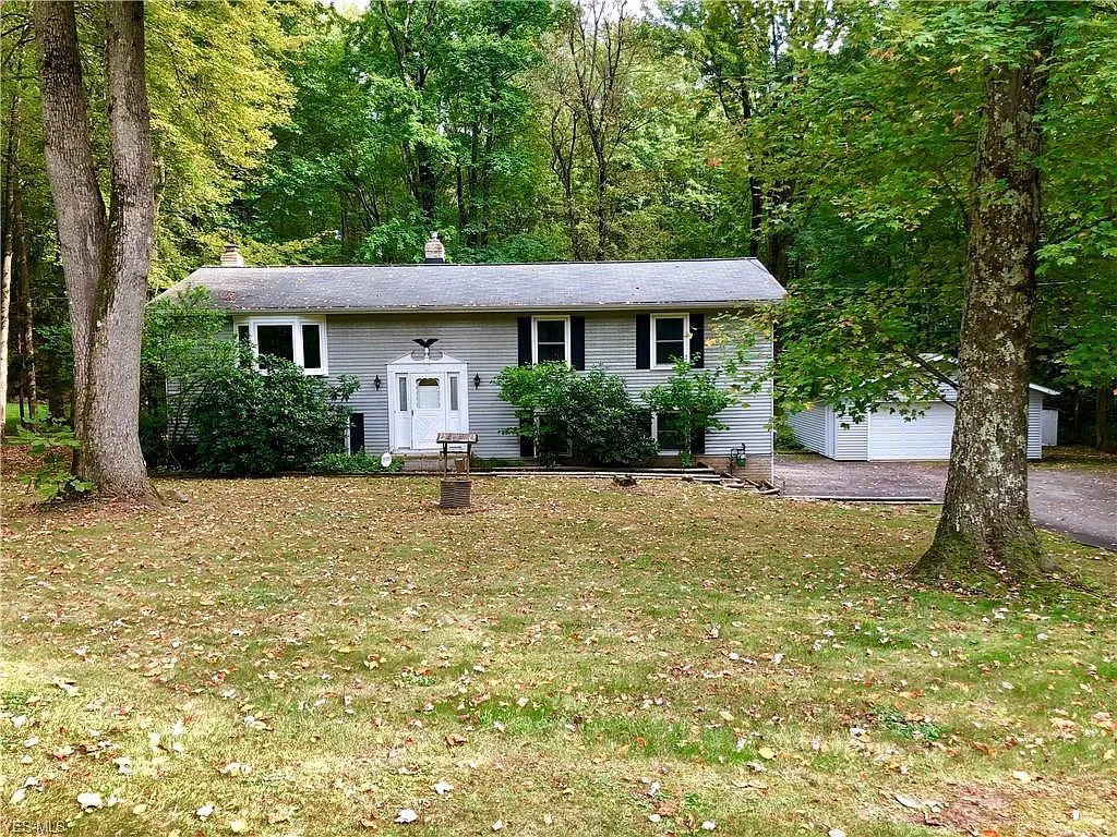 4232 Wayne Rd photo 1