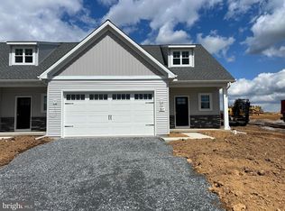 307 Ridgefield Dr, Elizabethtown, PA 17022