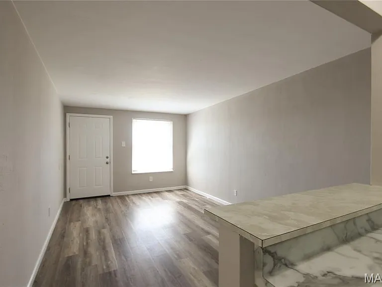 4770 Kings Dr #G — Photo 4