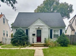 1115 S 115th St, West Allis, WI 53214