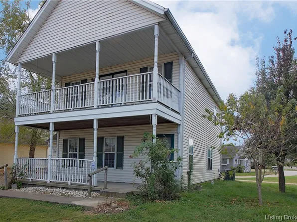 18 Vintage Circle, Scottsburg, IN 47170