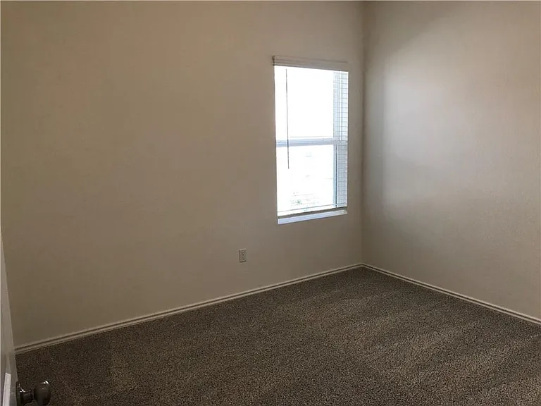 720 Mallow Rd — Photo 17