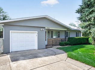 (Undisclosed Address), Naperville, IL 60563