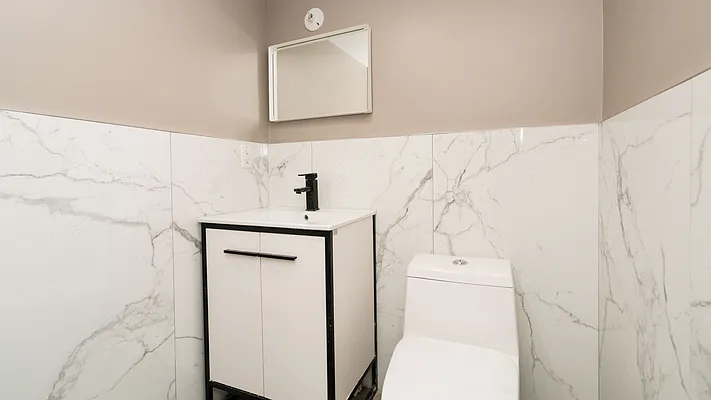 Rented by Nooklyn NYC LLC | media 13