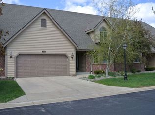 7506 Carter Cir S, Franklin, WI 53132