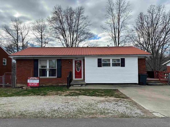 1220 Crestview Dr, Raceland, KY 41169