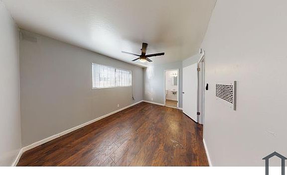 3rd image of 949 35th St #8