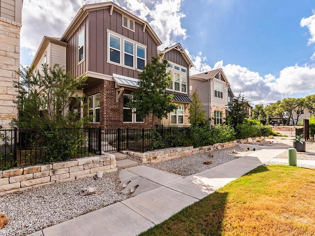 Building Photo - 10202 Cienega Cv