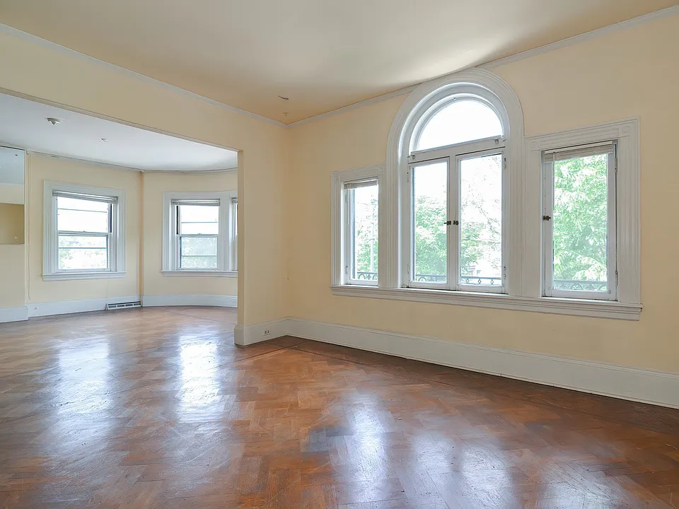 923-924 Beacon St #2