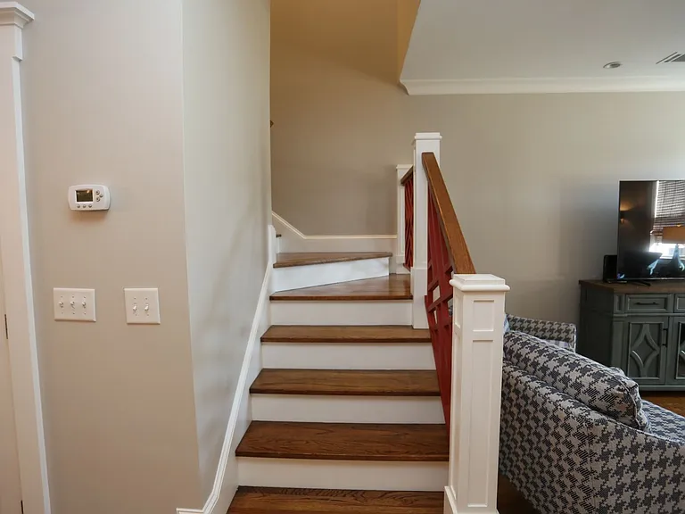 219 Lake View Dr — Photo 12