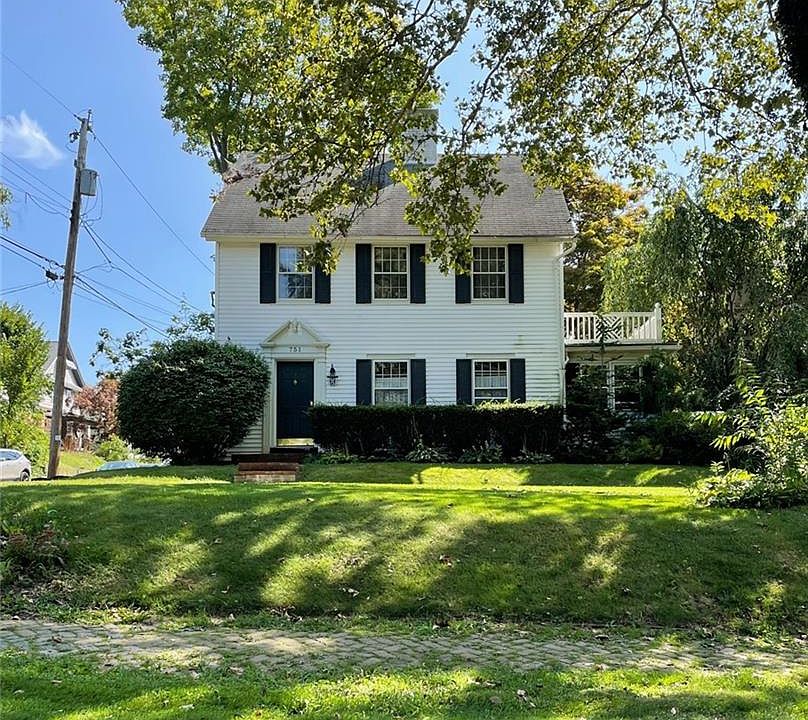 1st image of 751 College Ave