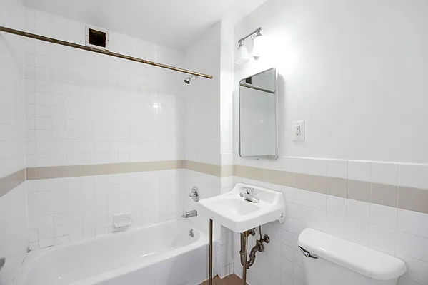 Rented by Keller Williams NYC | media 16