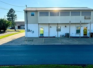 209 Lee St, Belpre, OH