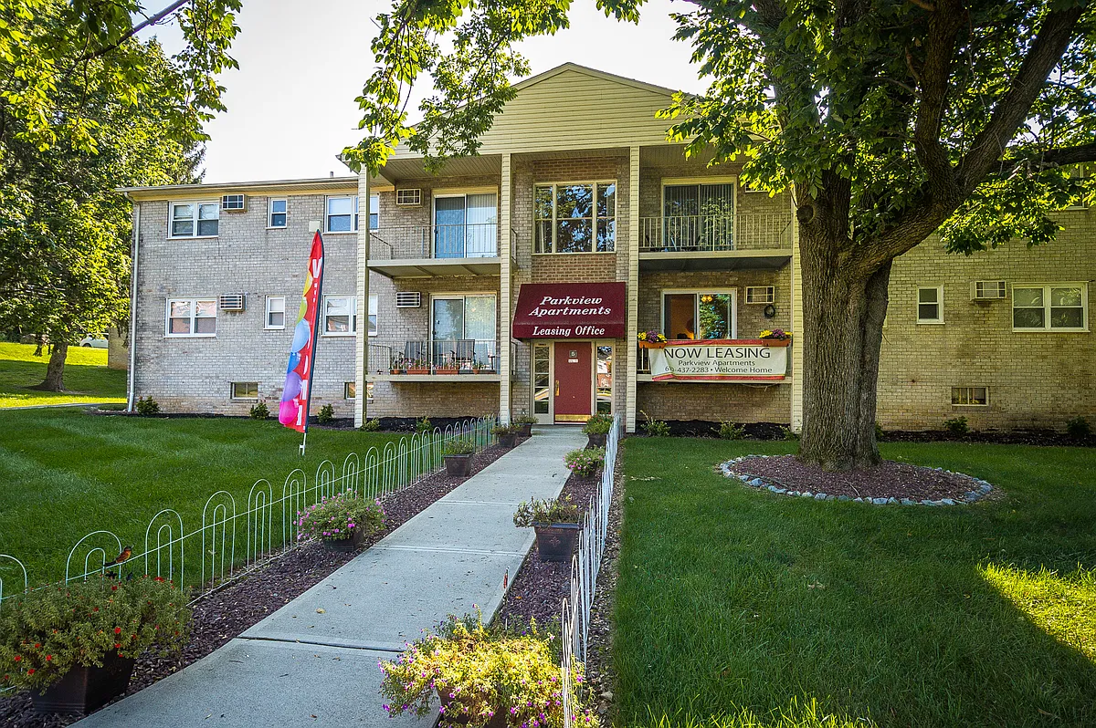 Building Photo - Parkview Apartments