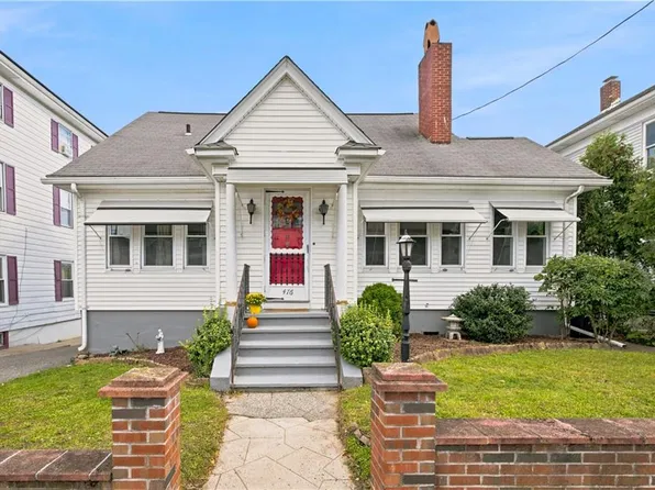 476 East Ave, Pawtucket, RI 02860