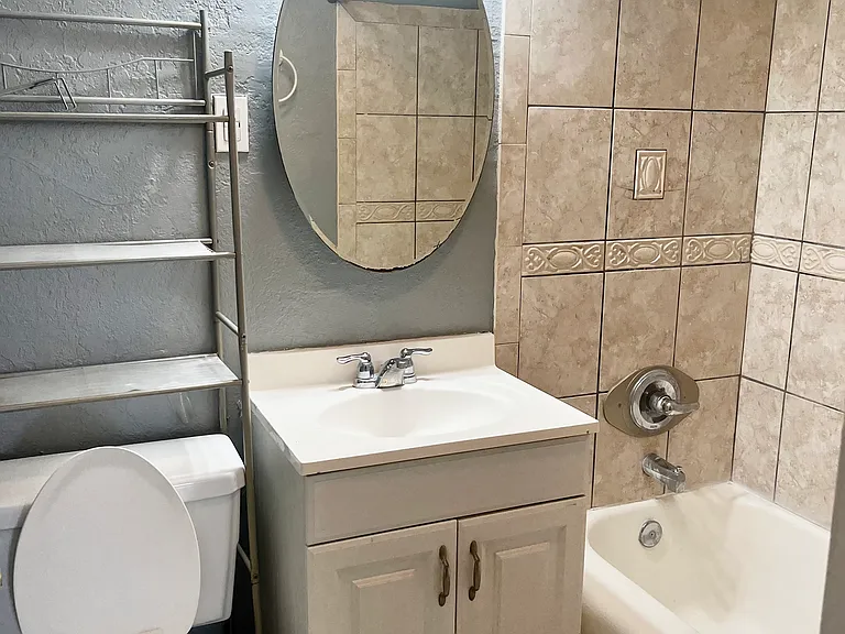 311 W Ashley St #907 — Photo 8